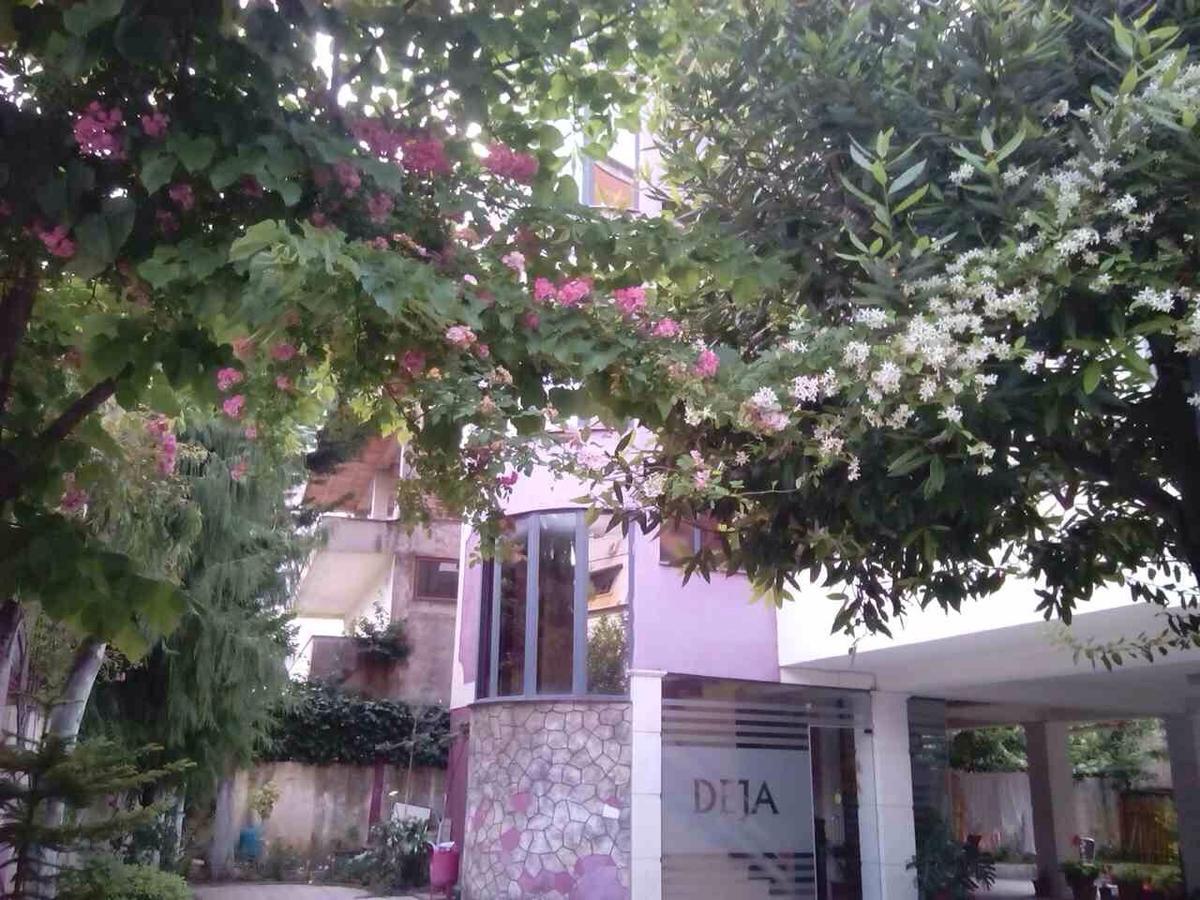 Hotel Deja Tirana Extérieur photo