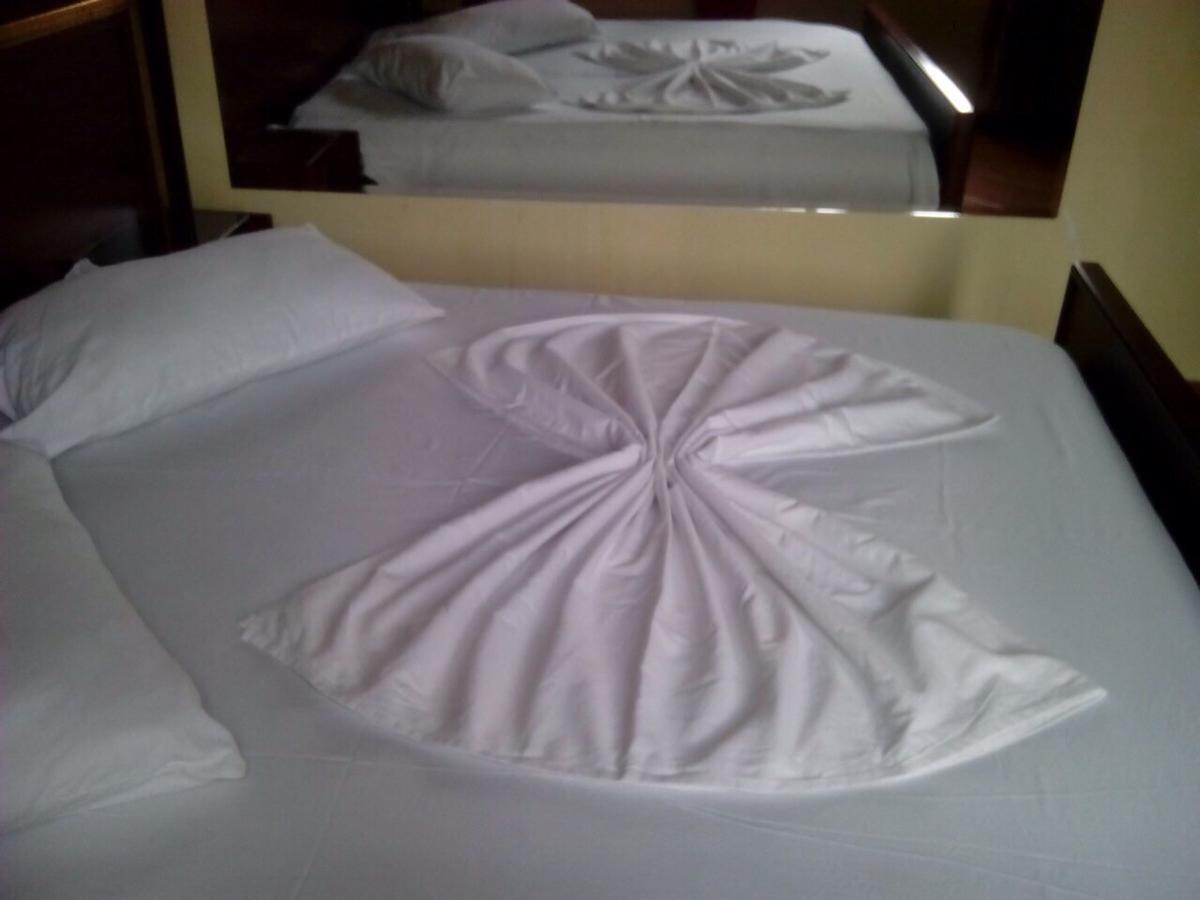 Hotel Deja Tirana Extérieur photo